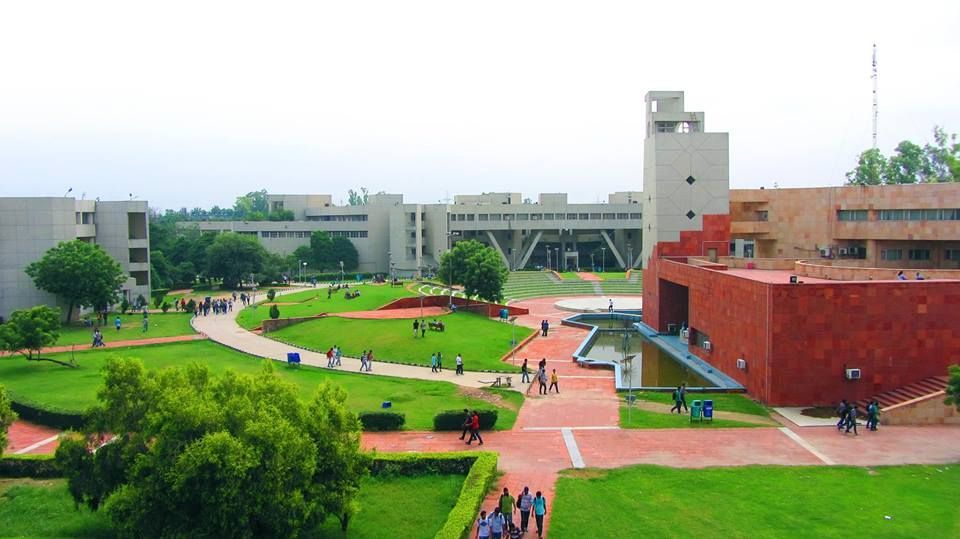 Top Engineering Colleges in India